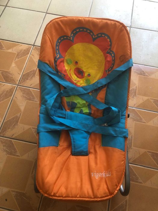 Бебешки шезлонг / бебешко столче 2 в 1