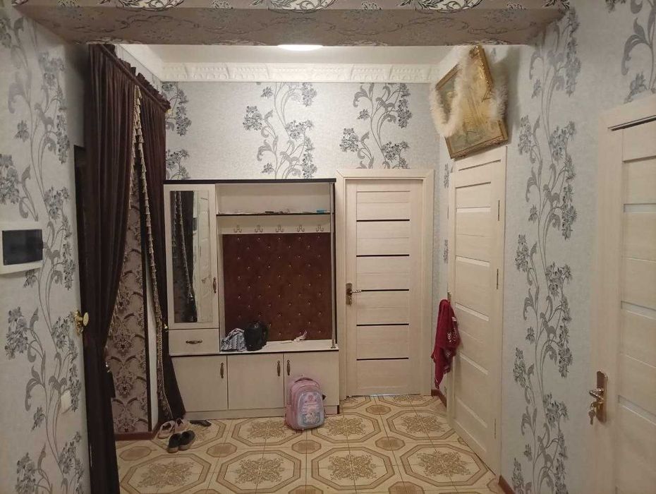 3 хонали квартира Ижарага берилади. Факат Оилага