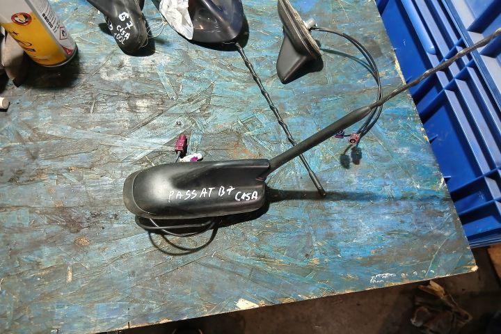 Antena radio Volkswagen VW Passat B7 [2010 - 2015] Variant wagon 5-us