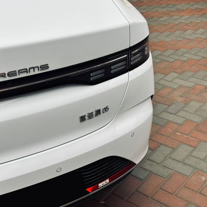 Машина BYD destroyer