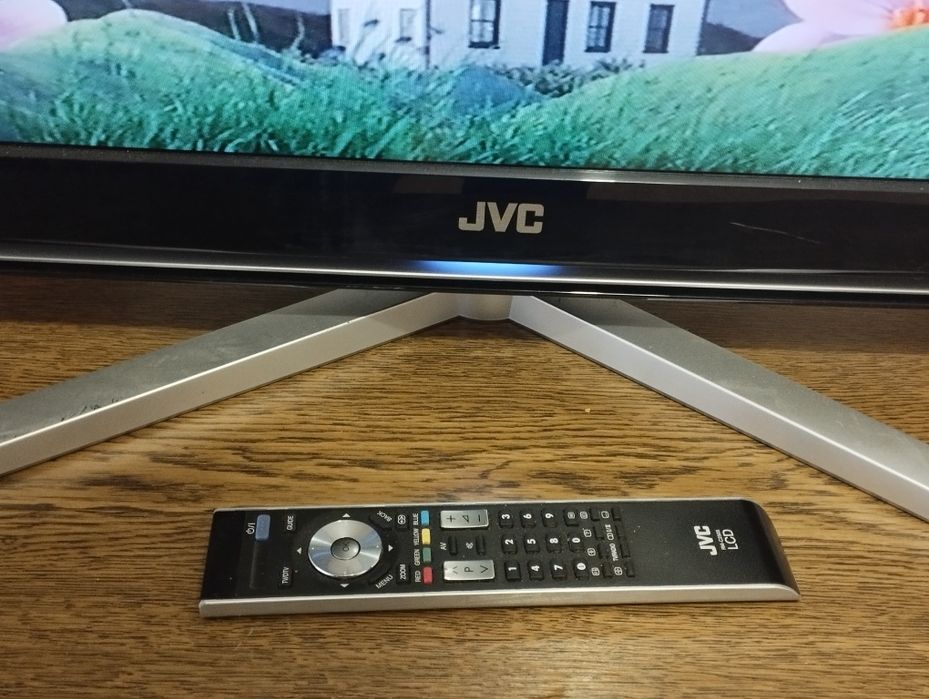 Televizor JVC telecomanda originala TV 80 cm LCD plasma mică USB HD