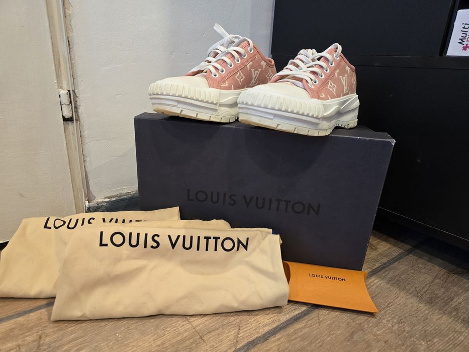 Оригинални Louis Vuitton сникърс