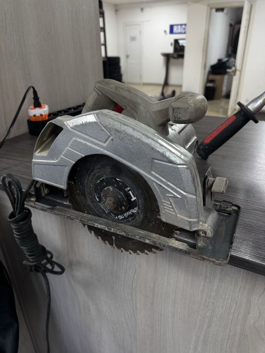 Пчелка Aktiv Lombard