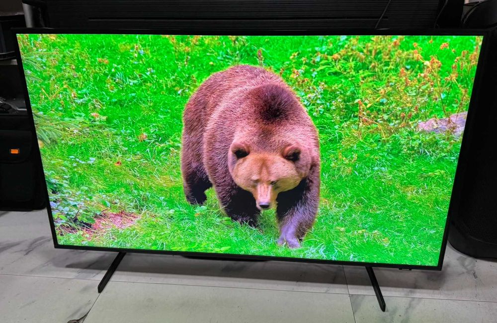 Телевизор SAMSUNG QE43Q60CAUXXH 43" QLED 4K Ultra HD SmartTV Tizen™