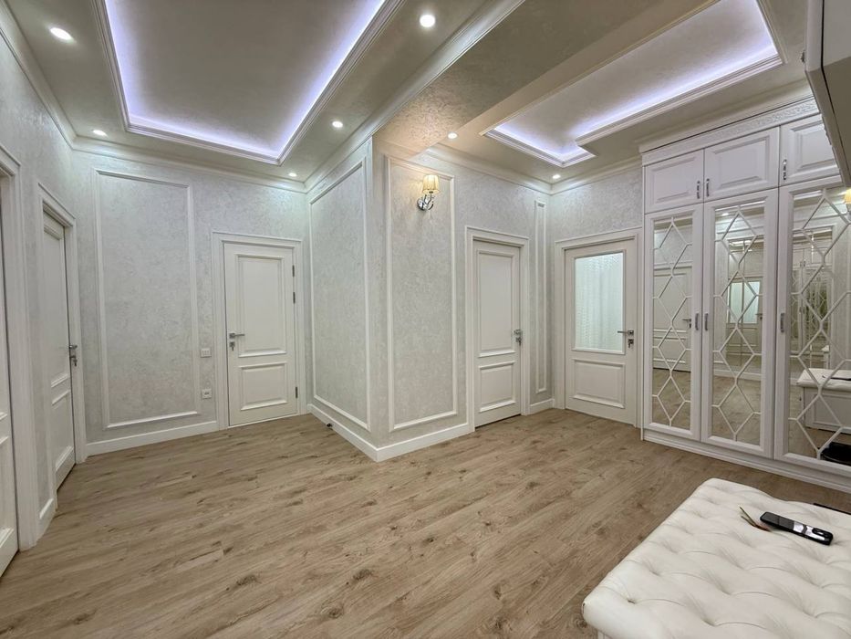 4/4/8 новостройка жк Parisien Golden House