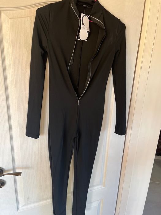 Дамски спортен гащеризон