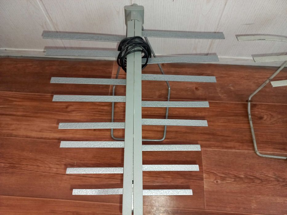 Антенны для телевизора 3 штуки