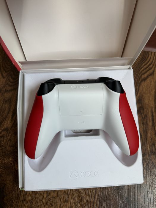 Джойстик  беспроводной xbox