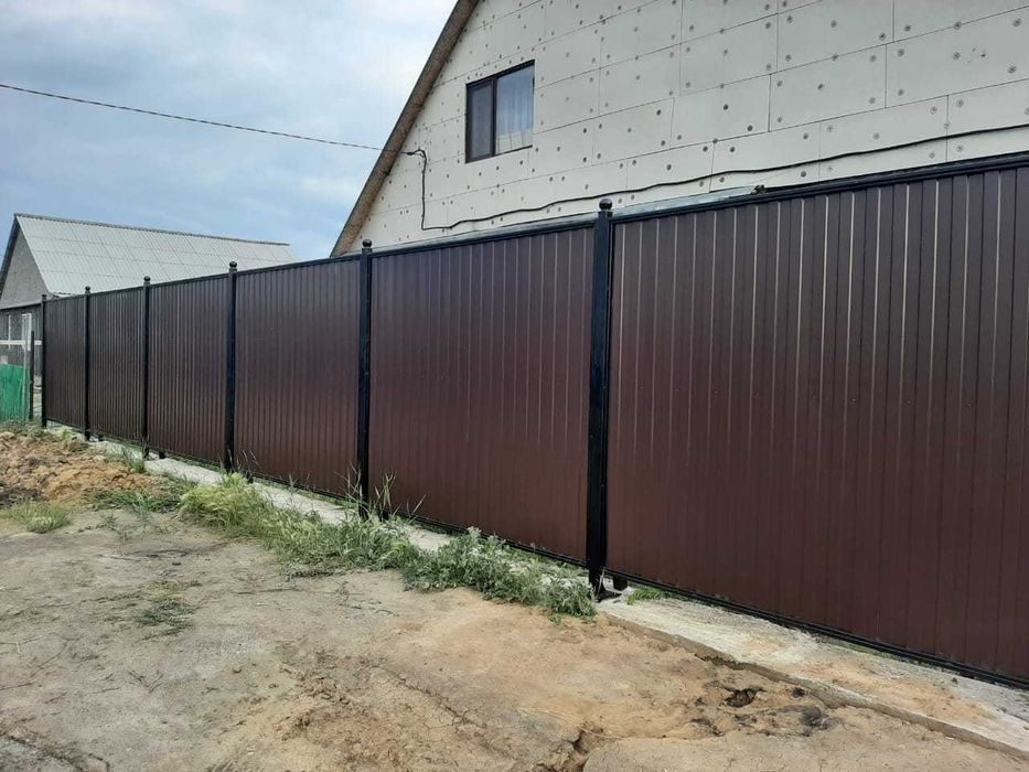 Забор из профлиста, евроштакетник