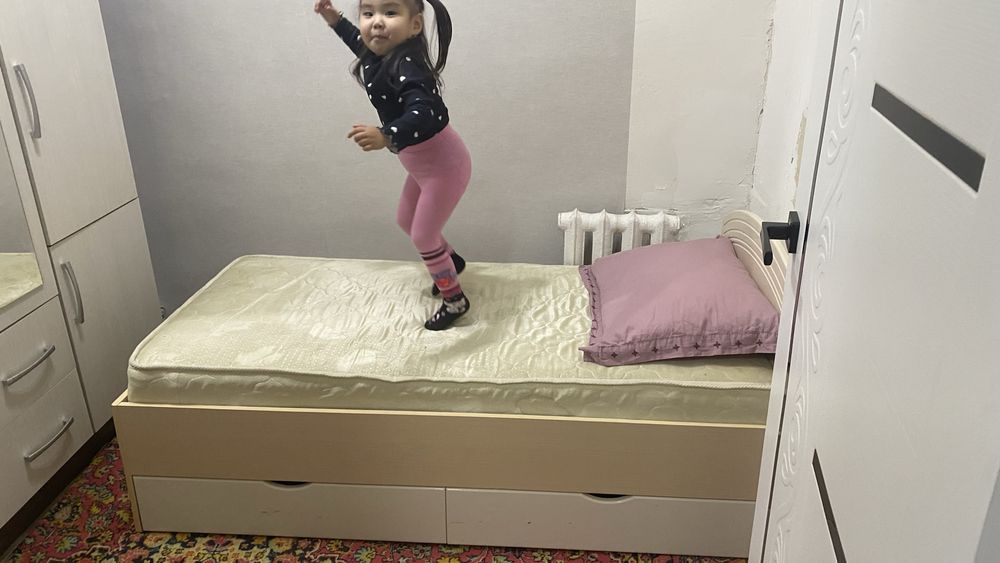 Продам детскую кровать