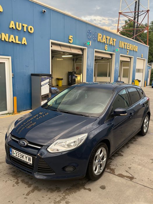 FORD Focus 2013 — imagine 3