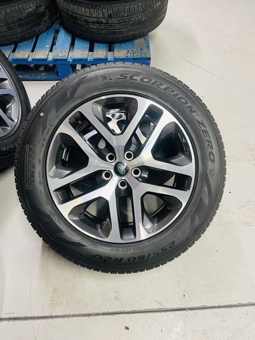 Jante Land Rover Defender R20 L663 Originale Pirelli dot45/2023 Noua