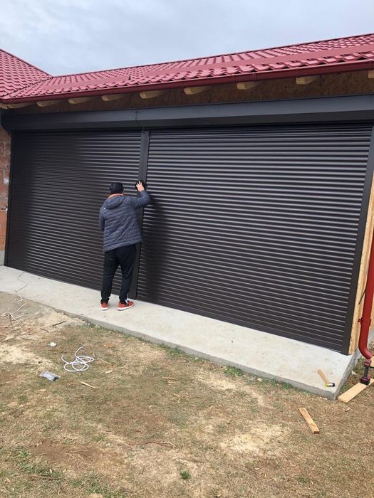 Uși pentru garaj