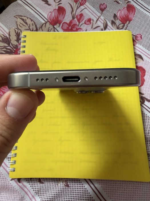 Продам IPhone 16 Pro