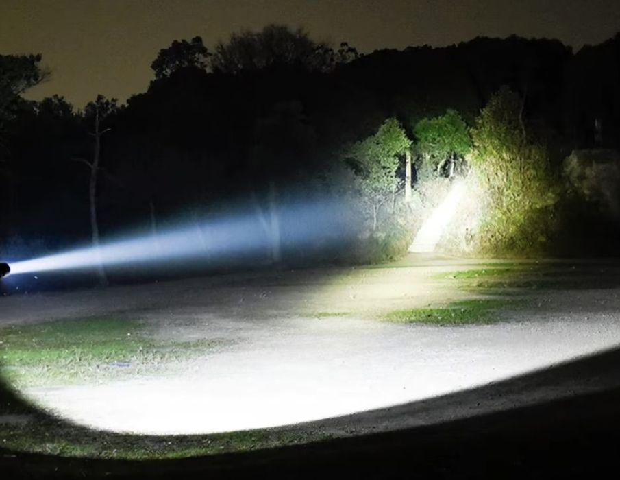 Мощный фонарь - прожектор