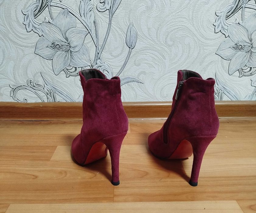 Замшевые ботильоны бордовые, 39 размер