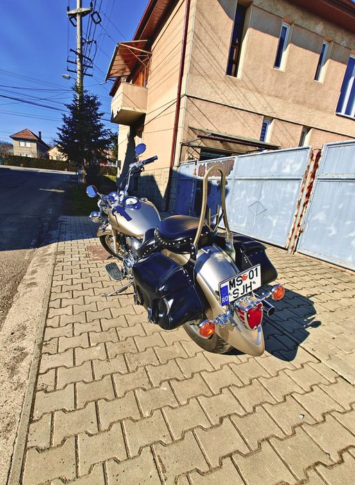 Yamaha V Star 1100 Clasic