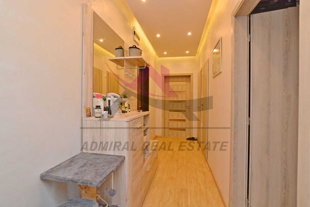 Продава се Тристаен апартамент в Варна, Младост 2 - 67 кв.м за 2672 €/кв.м - Снимка #11