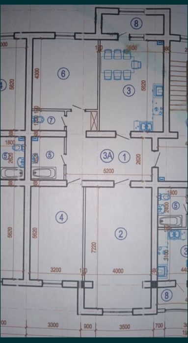 Срочно! В центре в 5-ом этаже 3-х комнатная квартира продаётся.