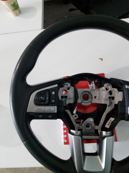 Продавам волан за субаро XV