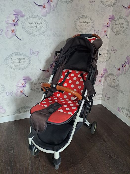 Коляска прогулочная YOYOTS