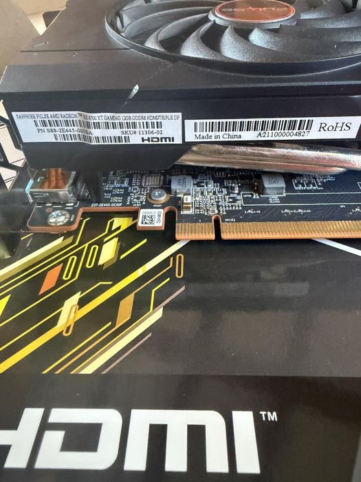 Продавам Видеокарти AMD RADEON RX 6700 XT И RX 6800 XT – 6 БРОЯ!