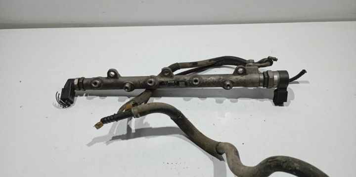 Rampa injectoare 2.0D M47 778716406 BMW Seria 5 E60/E61 [2003 - 2007]