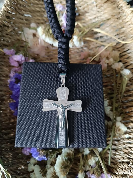 Мъжки плетени гердани