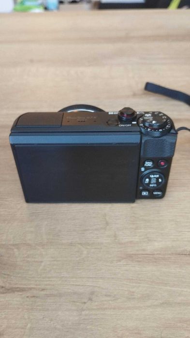 Фотоапарат Canon PowerShot G7 X Mark II, 20.1MP, Black с  калъф