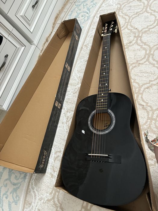 Продам гитару!!!