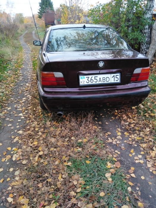 Продам BMW е 36.