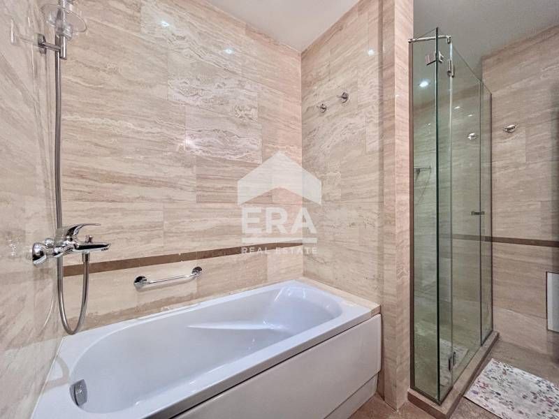 Дава се под наем Четиристаен апартамент в София, Лозенец - 158 кв.м за 2200 € - Снимка #8