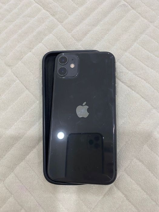 Продам iphone 11 64GB