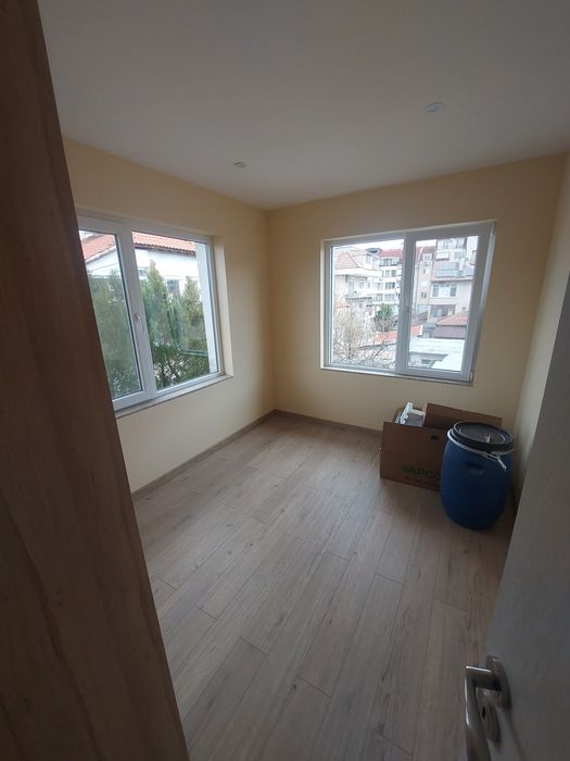 Обзаведен 4-стаен апартамент в предпопитан район