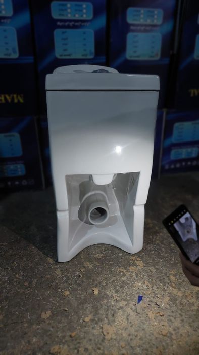 Унитаз моноблок литой