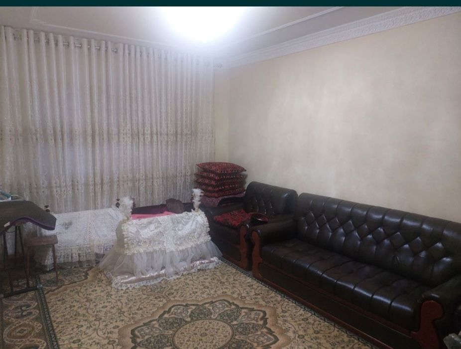 Olmoliq shahar maskovskiy kochasi 16 dom 3xonadon sotiladi kelishiladi