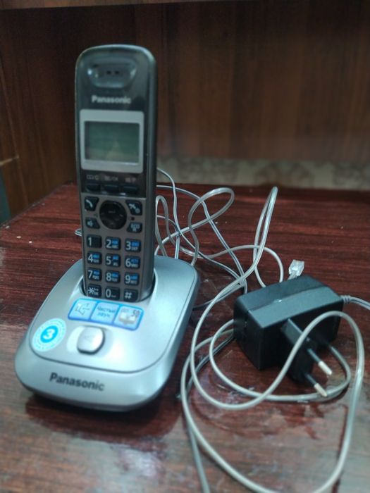 Срочно! Радиотелефон "Phanasonic" KX-TG2511CA