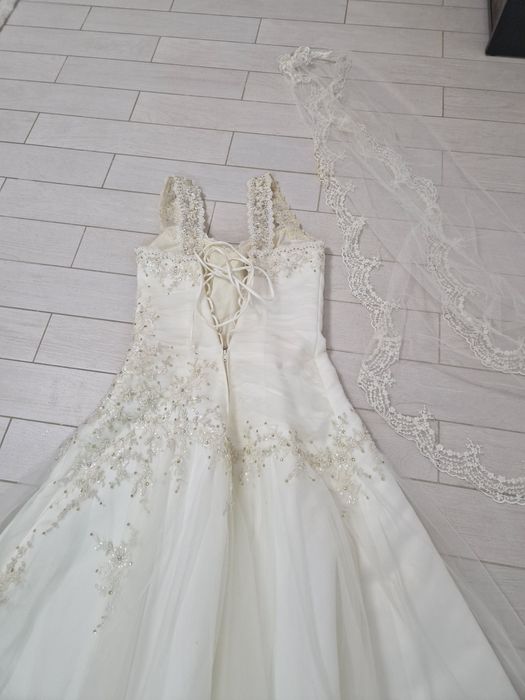 Rochie de mireasa Mirandi Ivory S/M cu voal si crinolina