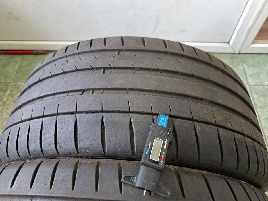 2 anvelope 235/35 R20 Michelin