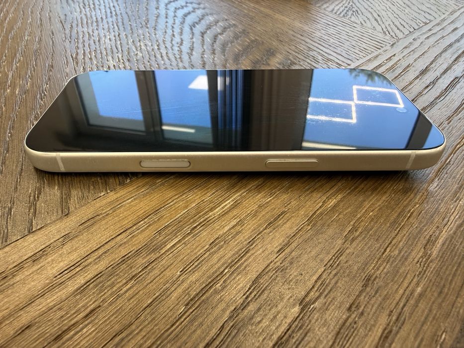 Iphone 17 pro 256 gb перфектен