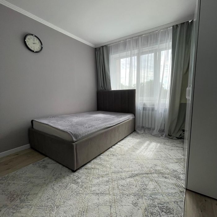 Продам 2-х комн возле рынка Арай