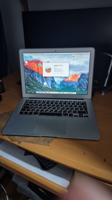 Продам Macbook air 13  2013 в отличном состоянии