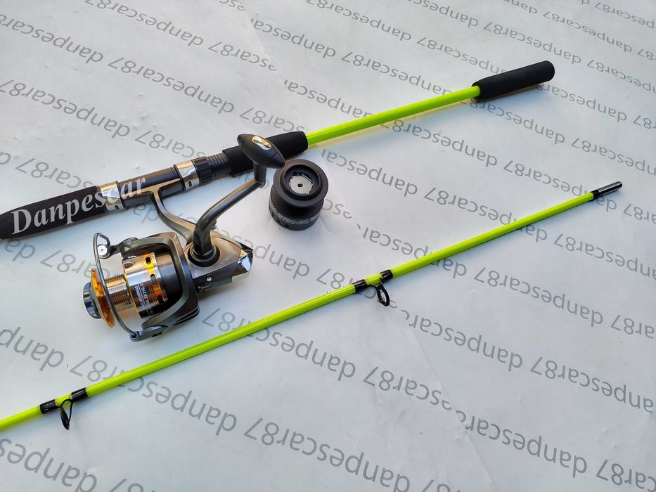 SET 4 Lansete WB fibra sticla plina 2,70m cu 4 Mulinete FL EFB5000 6ru