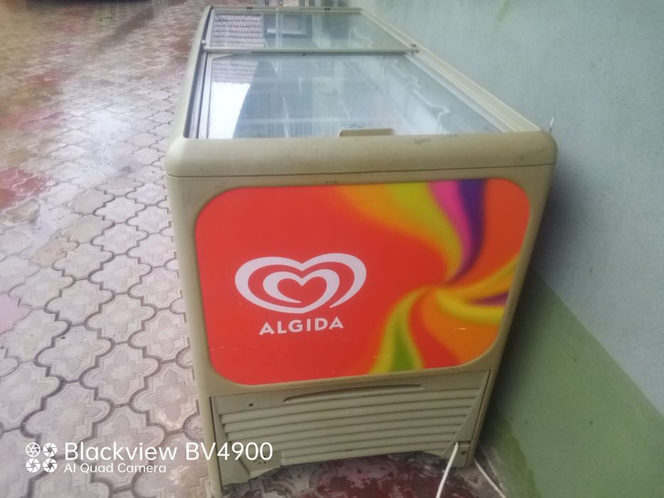 Ladă frigorifică congelator cu sticla