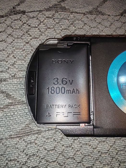 Продам PSP почти новый