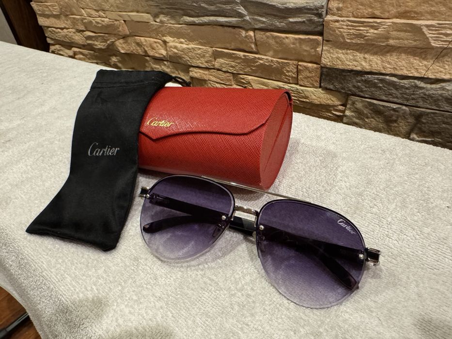 Продам оригинальные солнцезащитные очки Cartier.