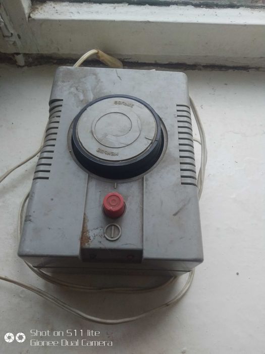 блок бесперебойного питания