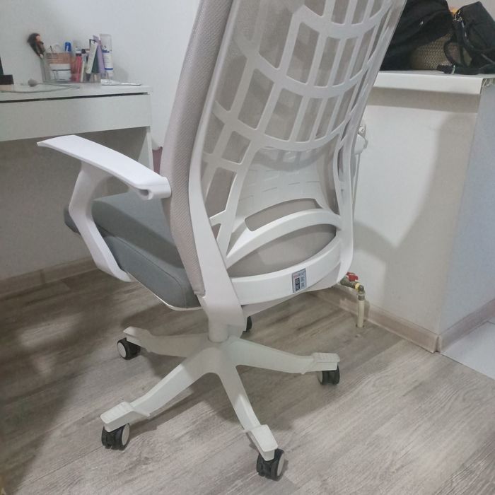 Офисное кресло / компьютерное кресло