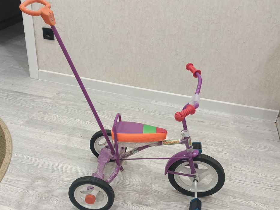 Продам детский трехколесный велосипед Балдырған.