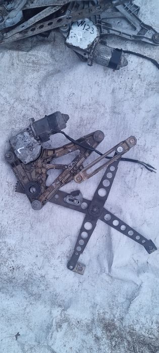 Продаю стеклоподъёмник w 123 w 126 w 124
